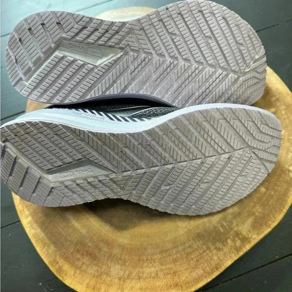 Brooks Levitate 5 Stealth Fit Gray-Purple Women's Running Shoes Size 7.5 - Picture 6 of 8